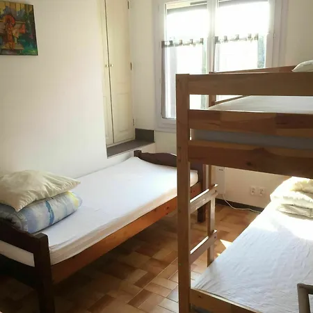 With 3 Bedrooms In Saint-raphael, With Wonderful Sea View An * Saint-Raphael (Var)