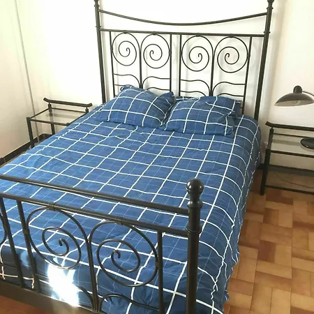 With 3 Bedrooms In Saint-raphael, With Wonderful Sea View An Apartment Saint-Raphael (Var)