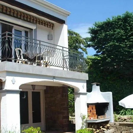 With 3 Bedrooms In Saint-raphael, With Wonderful Sea View An Saint-Raphael (Var)